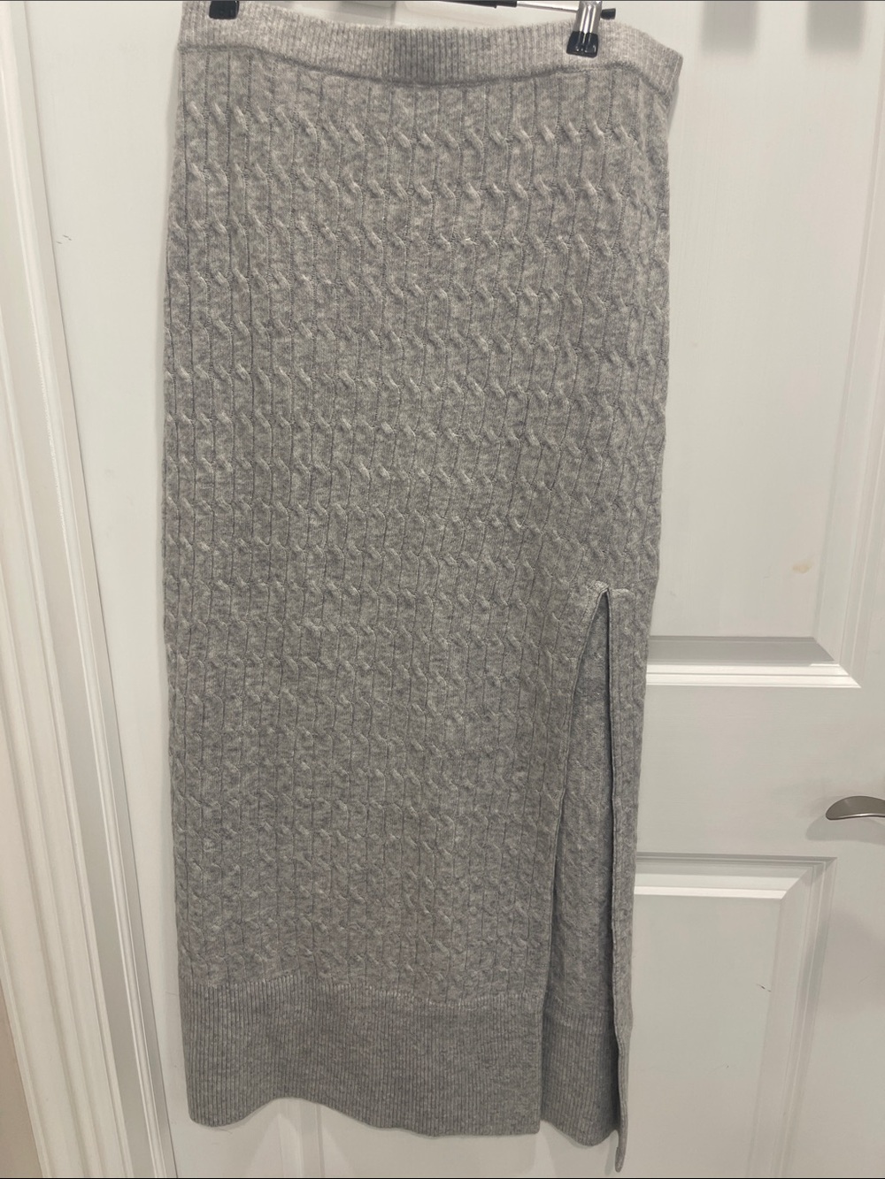 Amanda Uprichard Gray Cable-Knit Midi Skirt with Side Slit